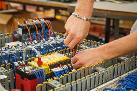 Comprehensive Guide to Connectors: Ensuring Reliable Electrical Systems